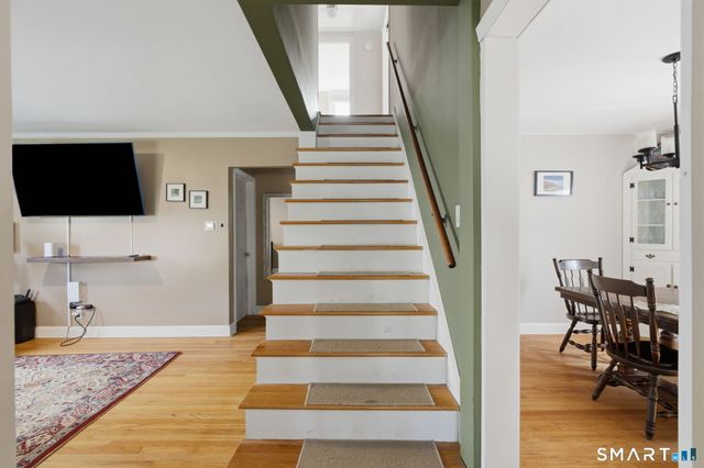 17 Carol Drive, Manchester, CT 06040