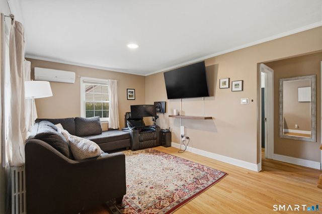 17 Carol Drive, Manchester, CT 06040