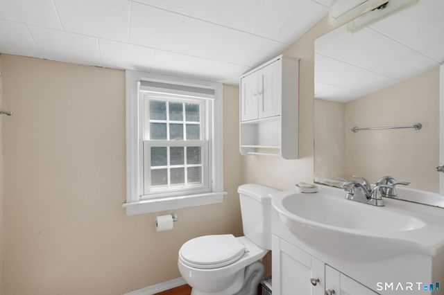 17 Carol Drive, Manchester, CT 06040
