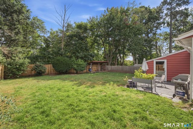 17 Carol Drive, Manchester, CT 06040