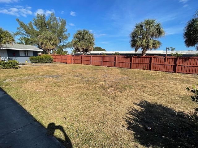 913 S G Street, Lake Worth Beach, FL 33460