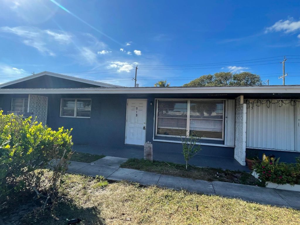 913 S G Street, Lake Worth Beach, FL 33460