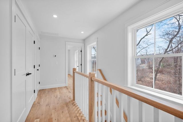 46 Beach Road, Salisbury, MA 01952