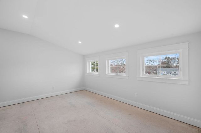 46 Beach Road, Salisbury, MA 01952