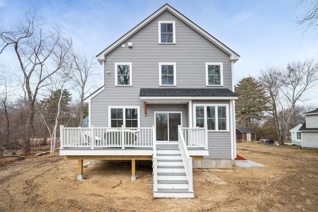 46 Beach Road, Salisbury, MA 01952