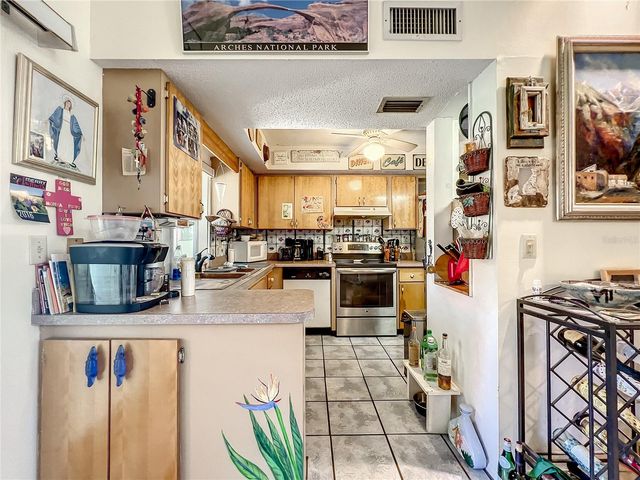 3117 JAMAICA STREET, Sarasota, FL 34231