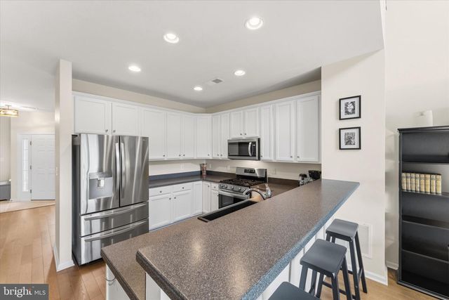 20494 CASABLANCA DR, Ashburn, VA 20147