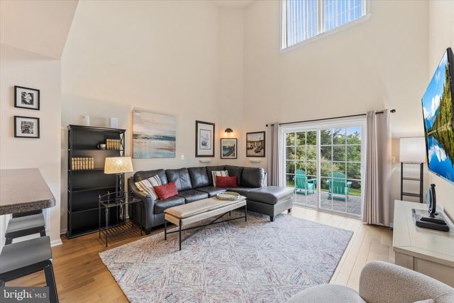 20494 CASABLANCA DR, Ashburn, VA 20147