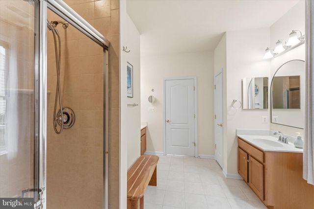 20494 CASABLANCA DR, Ashburn, VA 20147