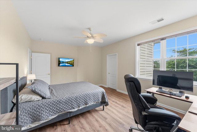 20494 CASABLANCA DR, Ashburn, VA 20147