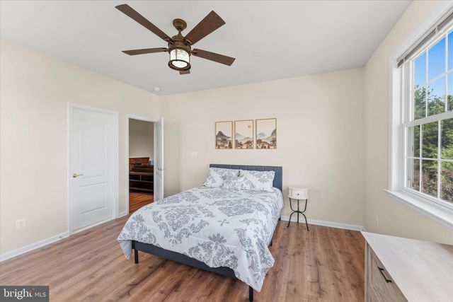 20494 CASABLANCA DR, Ashburn, VA 20147