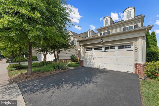 20494 CASABLANCA DR, Ashburn, VA 20147