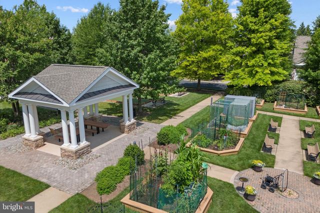 20494 CASABLANCA DR, Ashburn, VA 20147