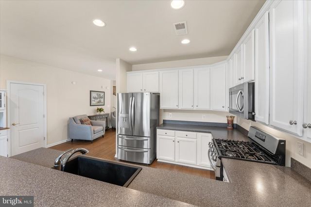 20494 CASABLANCA DR, Ashburn, VA 20147