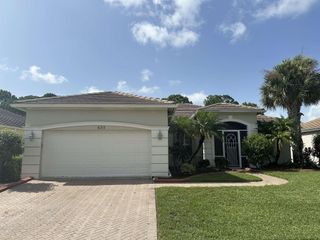 635 SW Indian Key Drive, Port St Lucie, FL 34986