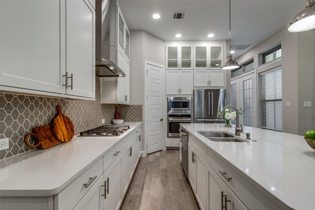 3743 Panalero Lane, Dallas, TX 75209