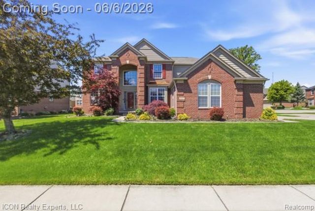 48879 Michaywe Drive, Macomb Township, MI 48044