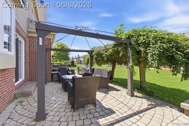 48879 Michaywe Drive, Macomb Township, MI 48044