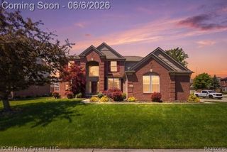 48879 Michaywe Drive, Macomb Township, MI 48044