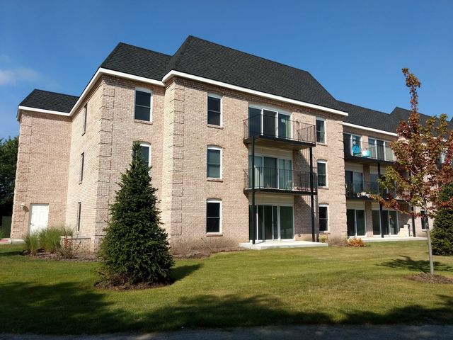 5201 Carriageway Drive 302C, Rolling Meadows, IL 60008