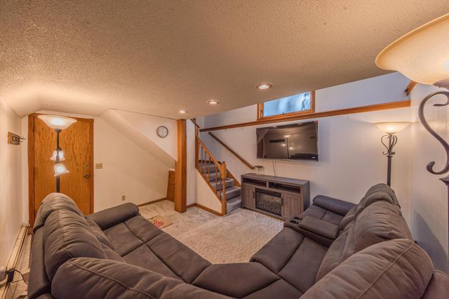 2394 Valentine Avenue, Saint Paul, MN 55108