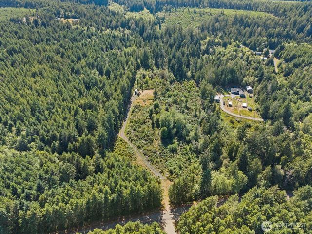 2561 E Harstine Island Road N, Shelton, WA 98584