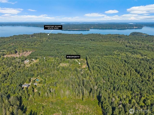 2561 E Harstine Island Road N, Shelton, WA 98584