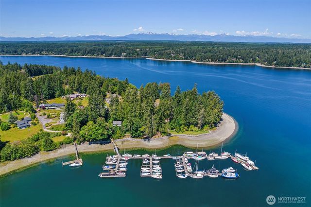 2561 E Harstine Island Road N, Shelton, WA 98584
