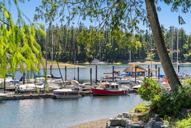 2561 E Harstine Island Road N, Shelton, WA 98584