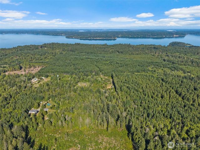 2561 E Harstine Island Road N, Shelton, WA 98584
