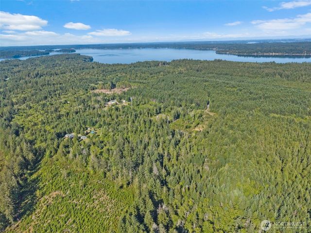 2561 E Harstine Island Road N, Shelton, WA 98584