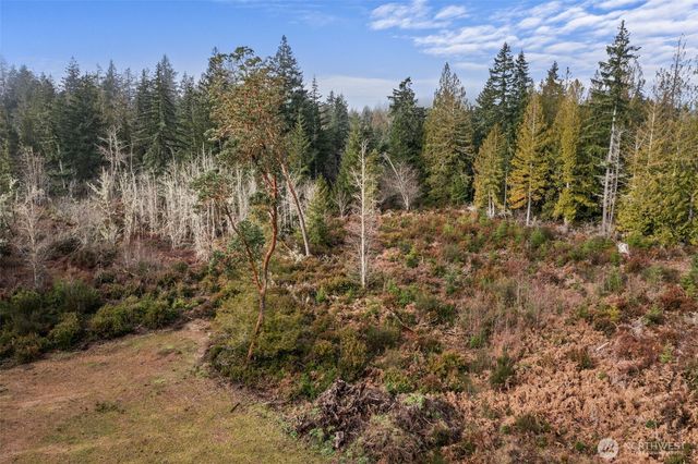 2561 E Harstine Island Road N, Shelton, WA 98584