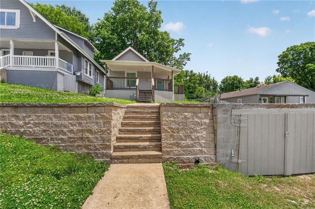 221 N 25th Street, Kansas City, KS 66102
