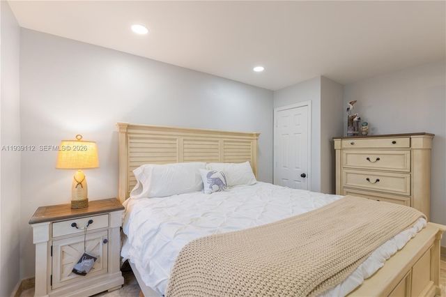 3010 NE 58th St, Fort Lauderdale, FL 33308