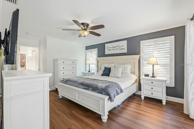 10099 LINDEN PLACE DRIVE, Seminole, FL 33776