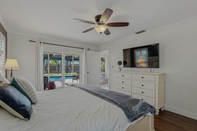 10099 LINDEN PLACE DRIVE, Seminole, FL 33776