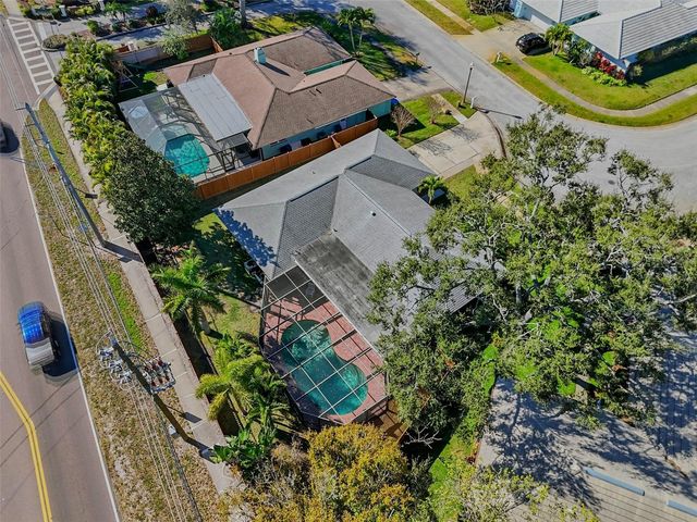 10099 LINDEN PLACE DRIVE, Seminole, FL 33776