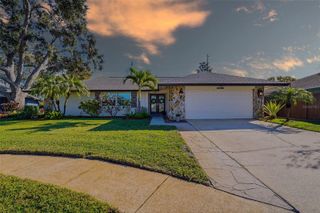 10099 LINDEN PLACE DRIVE, Seminole, FL 33776