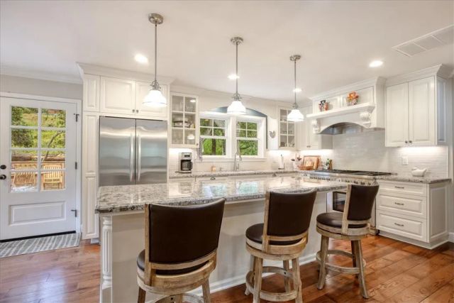 1835 Orville Avenue, Cambria, CA 93428