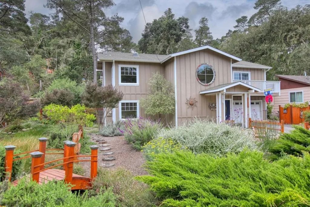 1835 Orville Avenue, Cambria, CA 93428