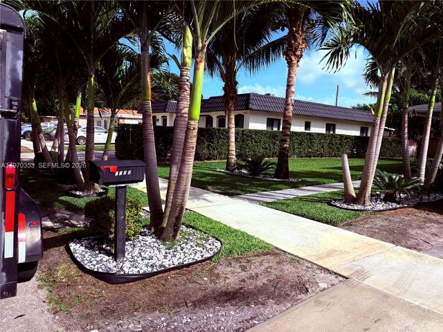 5632 Hayes Street, Hollywood, FL 33021