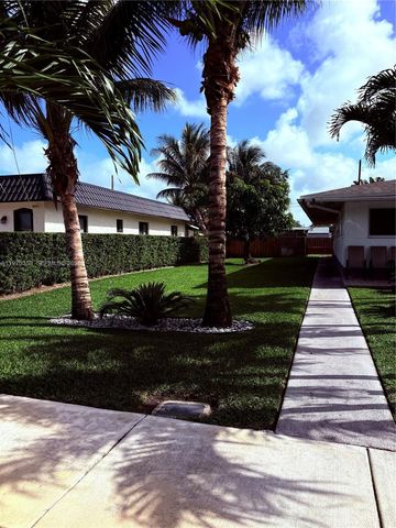 5632 Hayes Street, Hollywood, FL 33021