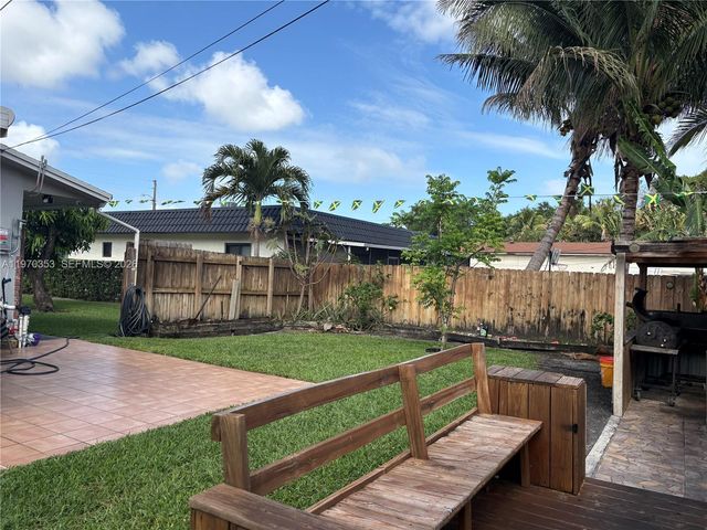 5632 Hayes Street, Hollywood, FL 33021