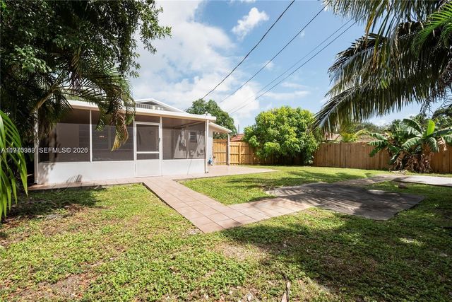 5632 Hayes Street, Hollywood, FL 33021