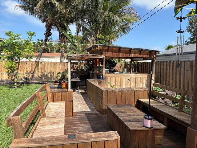 5632 Hayes Street, Hollywood, FL 33021