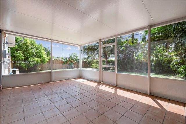 5632 Hayes Street, Hollywood, FL 33021