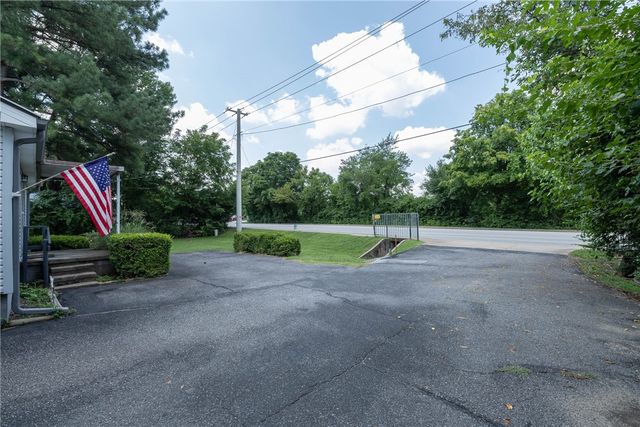 1722 N Gregg Avenue, Fayetteville, AR 72703