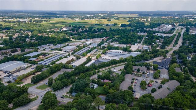 1722 N Gregg Avenue, Fayetteville, AR 72703