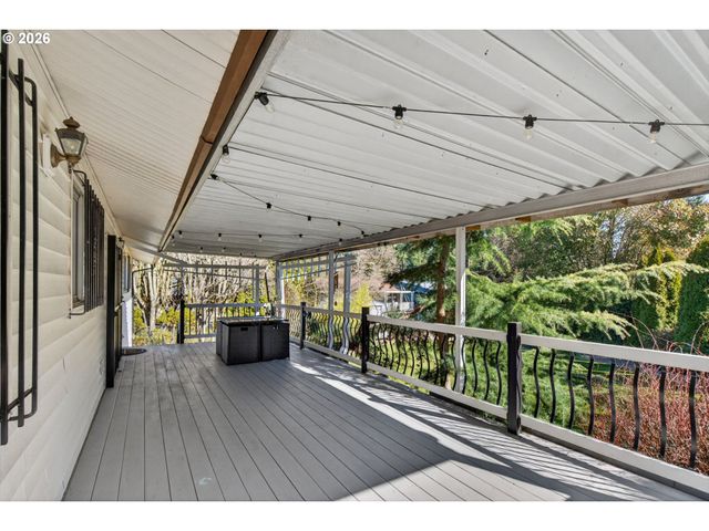 820 Ne 168TH Pl, Portland, OR 97230