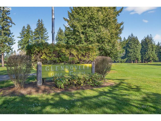 820 Ne 168TH Pl, Portland, OR 97230
